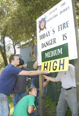 Owens trains citizens in preparedness