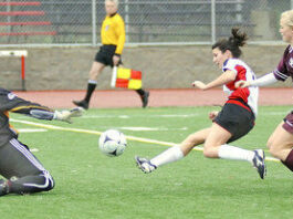 Cougars soccer storms back against Sharks