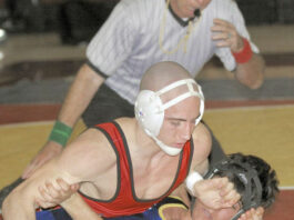 Valley wrestlers advance to CCS championships