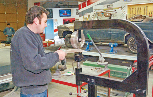 Leland’s expands hot rod shop