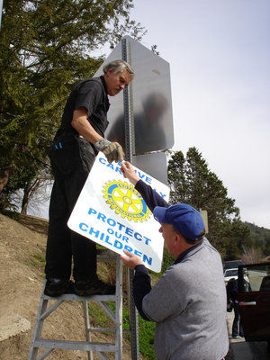 Valley People: SV Rotary posts roadside signs