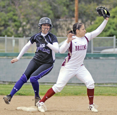 Shorts: Bethany softball splits doubleheader