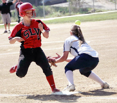 Sports Shorts: SLV softball wins first playoff game