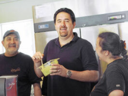 New Boulder Creek eatery grills up some local flavor