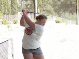 Girls golfers hit the links