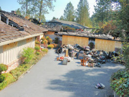 Fire burns Scotts Valley home