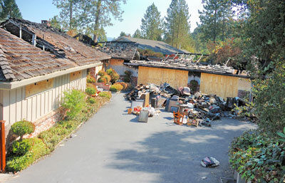 Fire burns Scotts Valley home