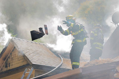 Fire burns Boulder Creek home