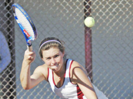 Falcons chase tennis title, Cougars having fun