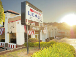 Fast-food chicken restaurant closes in SV