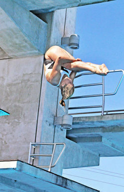 Valley Neighbors: Elite diver still on Olympic track