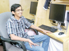 Student invigorates senior center with technology