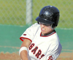 Mariners topple Cougars in pitching showdown.