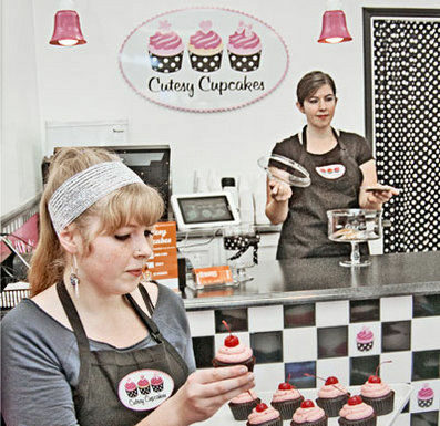 Cupcake business settles in storefront