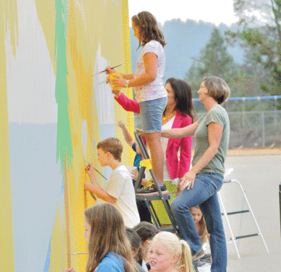 Student-designed mural project begins at Brook Knoll
