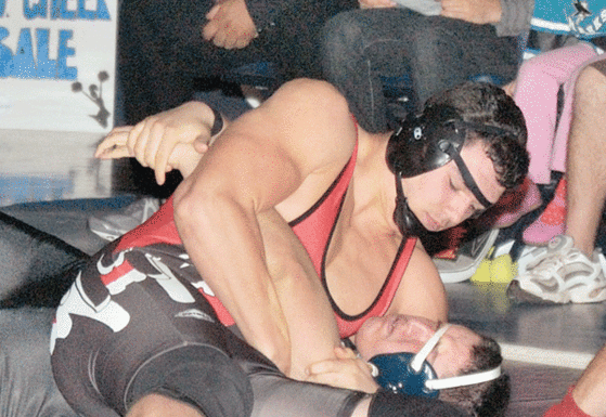 Scotts Valley tops Soquel, SLV falls to Aptos on the mats