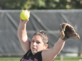 Cougars pound Condors in non-league play
