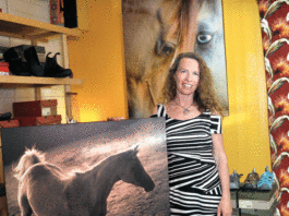 Felton comes down with art fever for First Friday Art Walk events