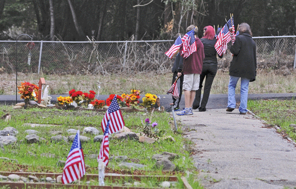 Missing Korean War hero receives honor, memorial at Felton Cemetery
