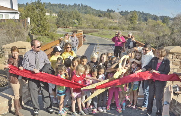Scotts Valley officially opens Shugart Park pathway and footbridges
