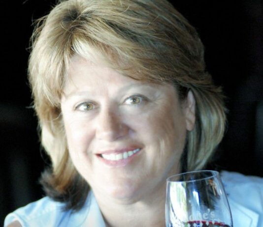 Malone’s Grille is Business of the Year