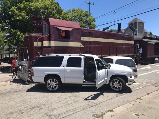 Roaring Camp train hits two cars