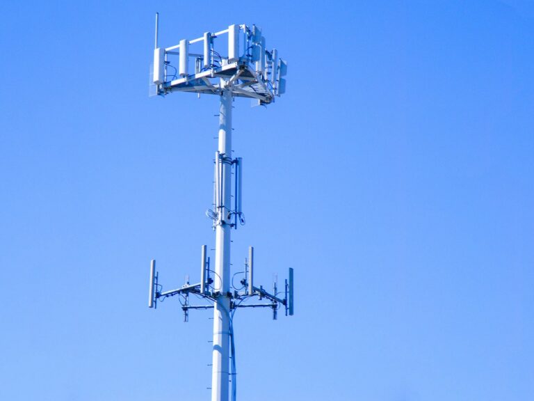 Local governments push back on FCC for 5G towers