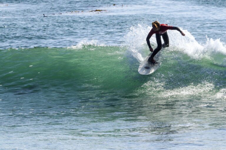 LOCAL SURF TEAM BEATS APTOS HIGH AT PLEASURE POINT