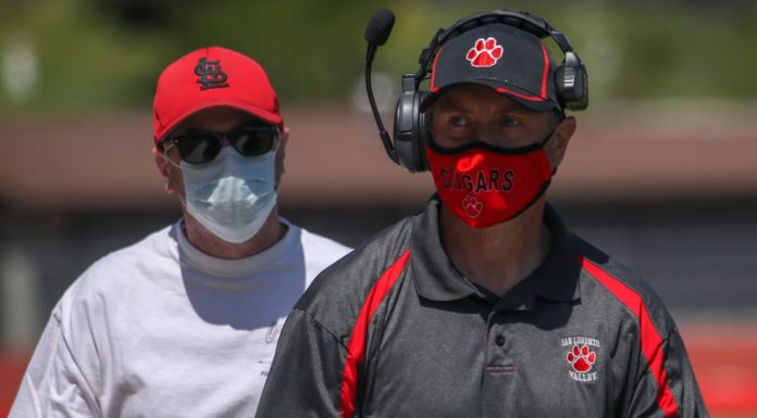 Dave Poetzinger to retire after 28 years of coaching at SLV San Lorenzo Valley High football coach Dave Poetzinge