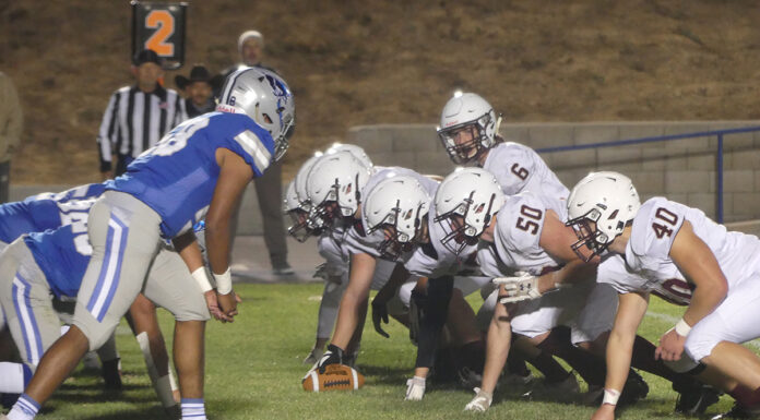 Falcons soar past King City in division showdown | HS football