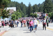 Image for display with article titled Thousands Attend Parades in Boulder Creek and Scotts Valley