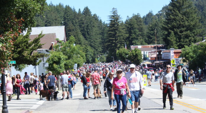 Thousands Attend Parades in Boulder Creek and Scotts Valley thousands in downtown Boulder Creek