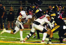 Image for display with article titled Cougars win preseason finale against Watsonville | High school football roundup