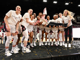 Photos: Stanford’s VanDerveer becomes all-time NCAA’s basketball leader in winsÂ