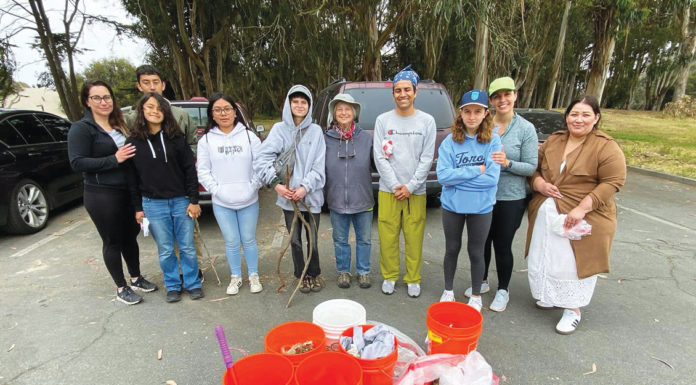 First-ever Pitch In All Santa Cruz Cleanup Event removes 1,500 pounds of litter Pitch In All Santa Cruz Cleanup Event
