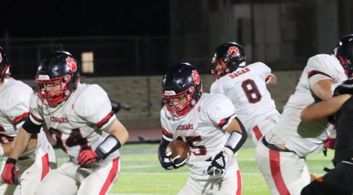 Late surge helps Cougars slip past Gonzales | Prep football