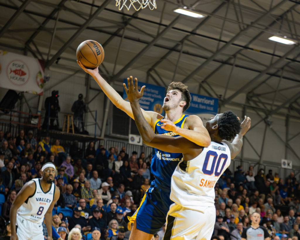 Image for display with article titled Santa Cruz Warriors Tame Iowa Wolves to Remain Undefeated, 5-0 | NBA G League