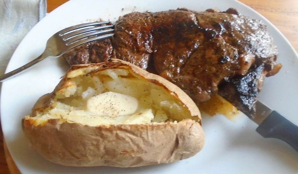 Image for display with article titled Plain Talk About Food | Grilling Showdown: Men vs. Women