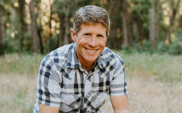 Teacher-author-Chuck-Ross