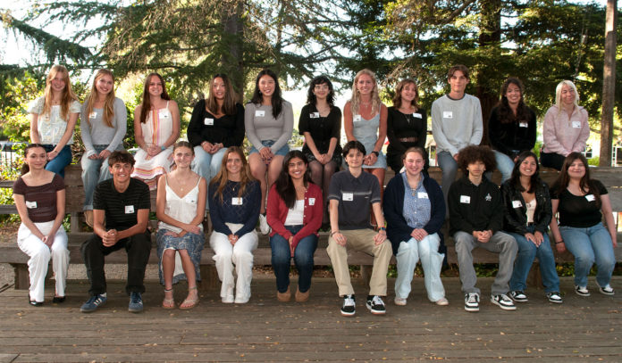 Omega-Nu-2025-scholarships-group