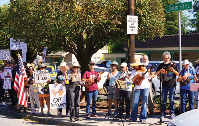 Protest-with-Bonny-Doon-ukes-NEW-PHOTO-by-Audra-Day-Allen