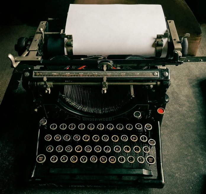 Misery-typewriter-mk-s-05KRvhc6B8g-unsplash Typewriter