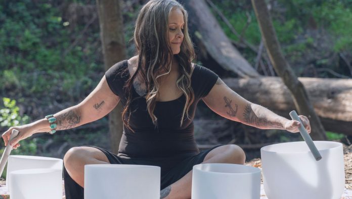 Strictly-Business---Chrissy-Davis-of-Unwound Chrissy Davis