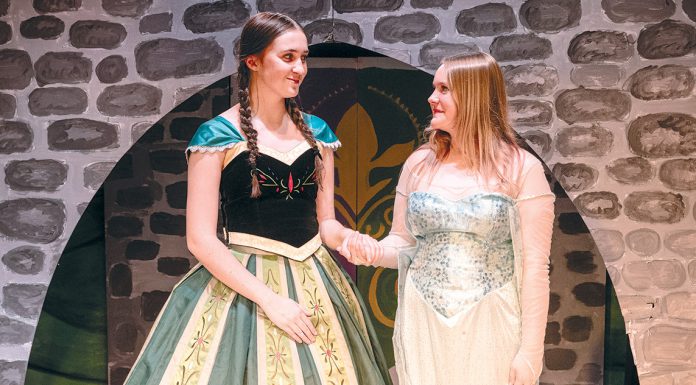 Scotts Valley Middle School students find their voices in ‘Frozen Jr.’ Students rehearsing