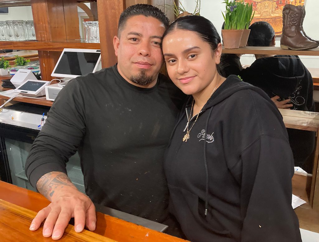 Corazon de Leon restaurant owner and daughter