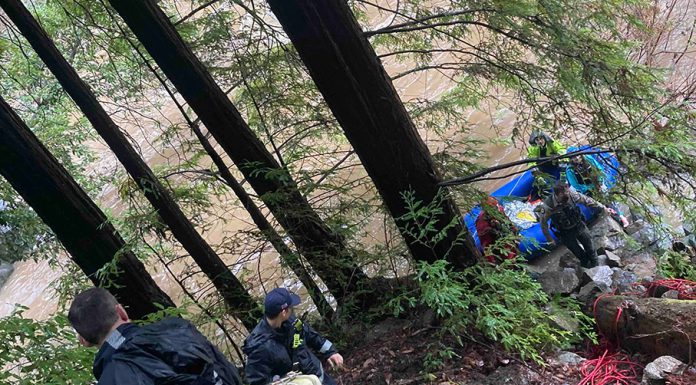 Responders pull rafters from flooded San Lorenzo River during storm San Lorenzo River rescue