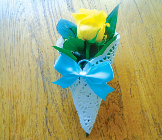 Plain Talk About Food | May and Tussie-Mussie Day tussie-mussie