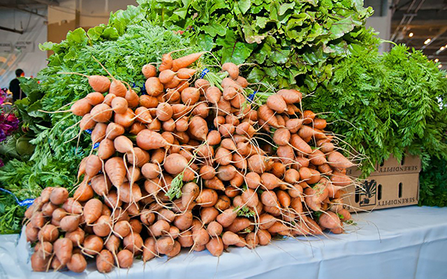 SV Farmers Market 3 CARROTS Farmers Market