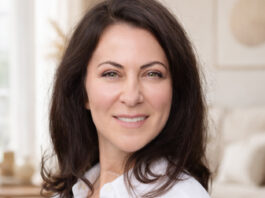Strictly Business | Helping Seniors Move Toward What Matters Heather Lewis Sebring
