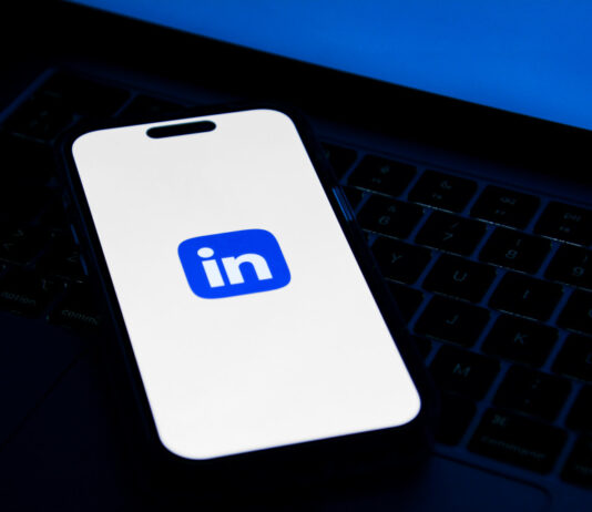 6 Best Sites to Buy LinkedIn Followers and Likes (Safe and Legit) Best sites to buy LinkedIn followers and likes
